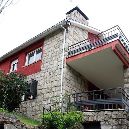 Piedra Libre Apartamentos Manzanares El Real Exterior photo